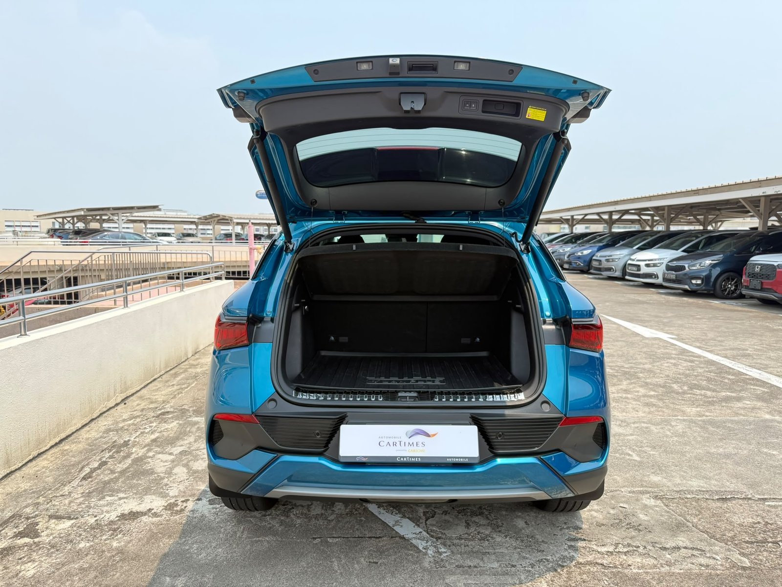 BYD Atto 3 photo 9